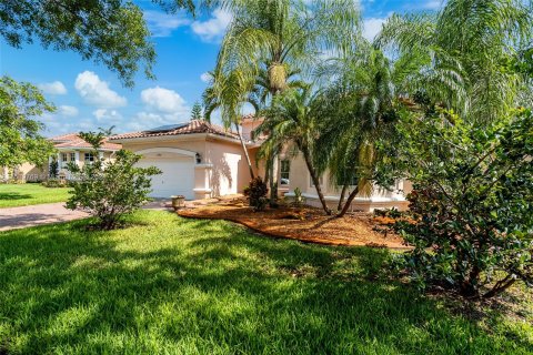 House in Pembroke Pines, Florida 3 bedrooms, 212.37 sq.m. № 1184479 - photo 28