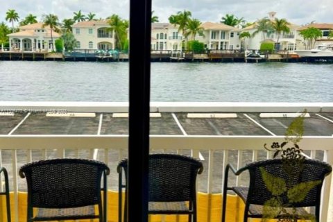 Condominio en venta en Hollywood, Florida, 2 dormitorios, 113.43 m2 № 923201 - foto 2