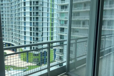 Copropriété à vendre à Miami, Floride: 2 chambres, 103.4 m2 № 1153981 - photo 24