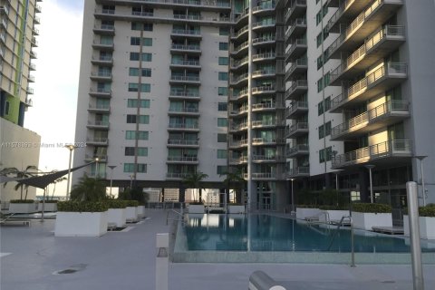 Copropriété à vendre à Miami, Floride: 2 chambres, 103.4 m2 № 1153981 - photo 9