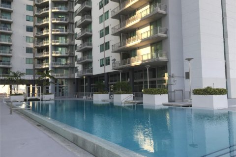 Condo in Miami, Florida, 2 bedrooms  № 1153981 - photo 10