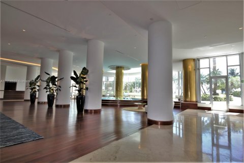 Condominio en alquiler en Miami Beach, Florida, 2 dormitorios, 95.69 m2 № 9679 - foto 4