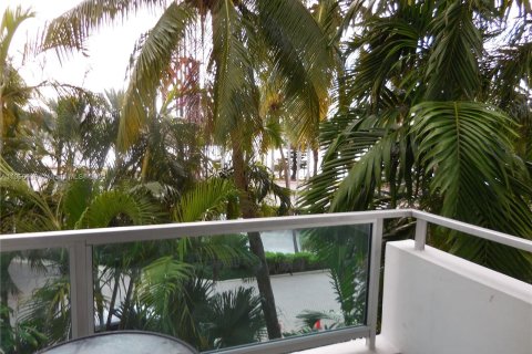 Condominio en alquiler en Miami Beach, Florida, 2 dormitorios, 95.69 m2 № 9679 - foto 2