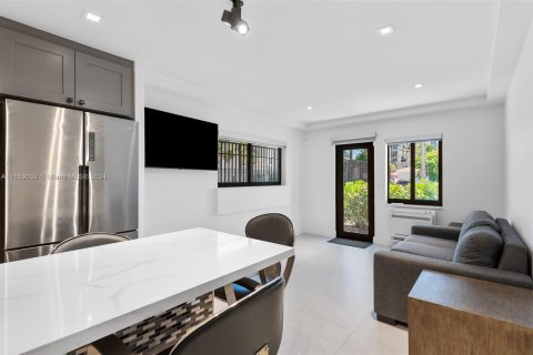 Copropriété à vendre à Hollywood, Floride: 1 chambre, 52.68 m2 № 1362541 - photo 3