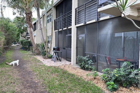 Condo in Oakland Park, Florida, 3 bedrooms  № 1318793 - photo 25