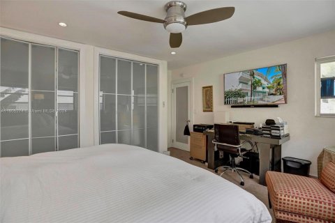 Condo in Miami Beach, Florida, 1 bedroom  № 1226192 - photo 28