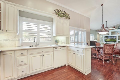 Villa ou maison à vendre à Coral Springs, Floride: 4 chambres, 206.24 m2 № 1232704 - photo 23