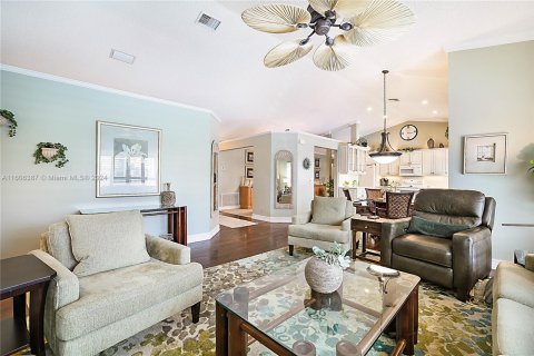 Villa ou maison à vendre à Coral Springs, Floride: 4 chambres, 206.24 m2 № 1232704 - photo 15