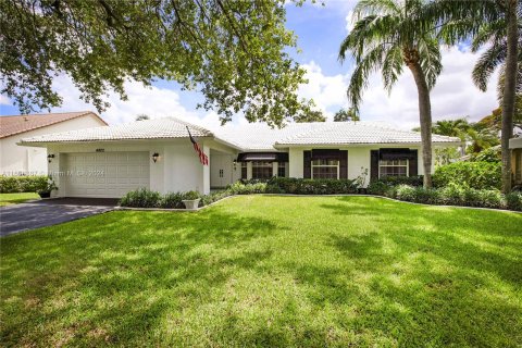 Villa ou maison à vendre à Coral Springs, Floride: 4 chambres, 206.24 m2 № 1232704 - photo 1