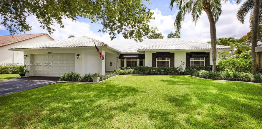 Villa ou maison à Coral Springs, Floride 4 chambres, 206.24 m2 № 1232704