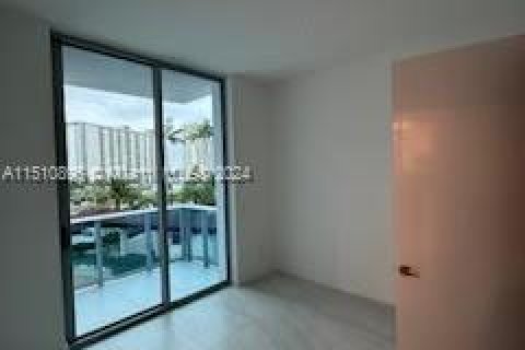 Condominio en venta en Sunny Isles Beach, Florida, 3 dormitorios, 195.09 m2 № 938119 - foto 8