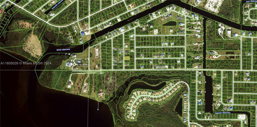 Land in Port Charlotte, Florida № 1226142