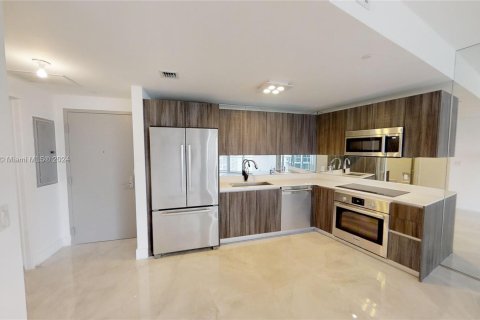 Condo in Miami, Florida, 2 bedrooms  № 1226141 - photo 5