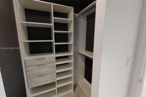 Copropriété à vendre à Miami, Floride: 2 chambres, 95.88 m2 № 1226141 - photo 6