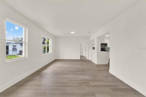 Villa ou maison à vendre à Cocoa, Floride: 3 chambres, 143.07 m2 № 1399357 - photo 5