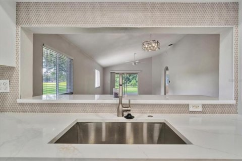 Villa ou maison à vendre à Tampa, Floride: 3 chambres, 137.5 m2 № 1366223 - photo 7