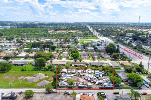 Immobilier commercial à vendre à Dania Beach, Floride № 1082 - photo 7