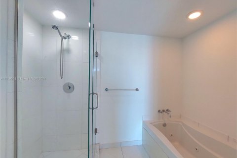 Copropriété à vendre à Miami, Floride: 2 chambres, 103.21 m2 № 1364209 - photo 12