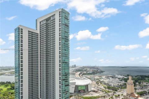 Copropriété à vendre à Miami, Floride: 2 chambres, 143.72 m2 № 1364243 - photo 2