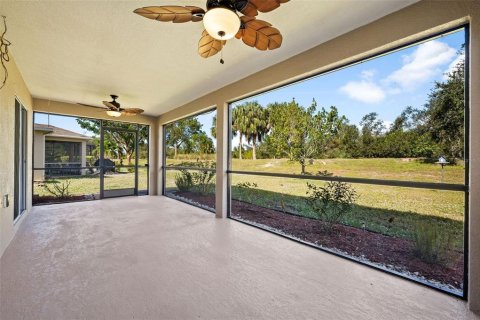 House in Punta Gorda, Florida 4 bedrooms, 267.37 sq.m. № 1433670 - photo 28