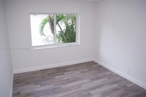 Propiedad comercial en venta en Miami Beach, Florida № 1316418 - foto 19