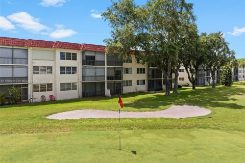 Copropriété à vendre à Pembroke Pines, Floride: 2 chambres, 108.7 m2 № 1222903 - photo 25