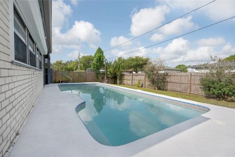 Casa en venta en Deltona, Florida, 3 dormitorios, 159.88 m2 № 1244816 - foto 7