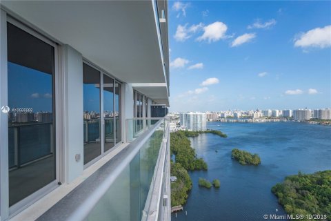 Condominio en venta en North Miami Beach, Florida, 1 dormitorio № 3791 - foto 7