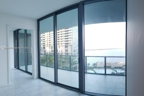 Condo in Miami, Florida, 2 bedrooms  № 17124 - photo 6