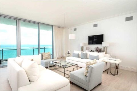 Condominio en venta en Bal Harbour, Florida, 2 dormitorios, 177.72 m2 № 13786 - foto 7