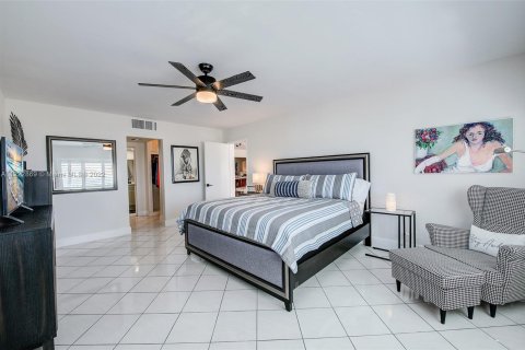 Condominio en alquiler en Hollywood, Florida, 1 dormitorio, 104.98 m2 № 13783 - foto 20