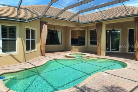 Villa ou maison à louer à Tampa, Floride: 4 chambres, 355.72 m2 № 1357960 - photo 12