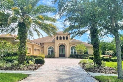 Villa ou maison à louer à Tampa, Floride: 4 chambres, 355.72 m2 № 1357960 - photo 1