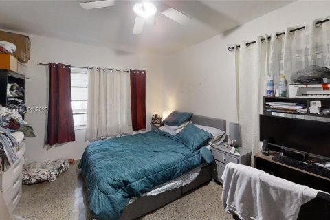 Купить коммерческую недвижимость в Норт-Майами, Флорида 212.19м2, № 572715 - фото 19