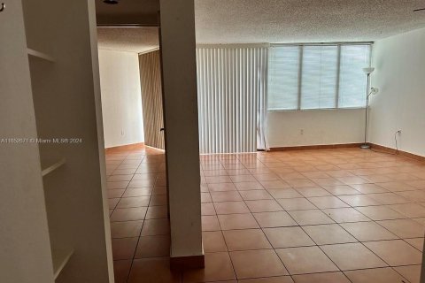 Copropriété à vendre à Miami, Floride: 1 chambre, 67.35 m2 № 1365308 - photo 5