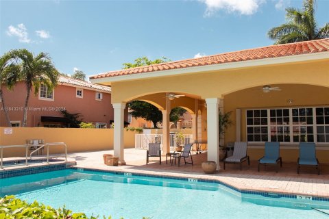 Townhouse in Miami, Florida 3 bedrooms, 134.34 sq.m. № 1328001 - photo 17