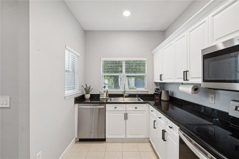 Touwnhouse à vendre à Tampa, Floride: 2 chambres, 117.15 m2 № 1402239 - photo 9