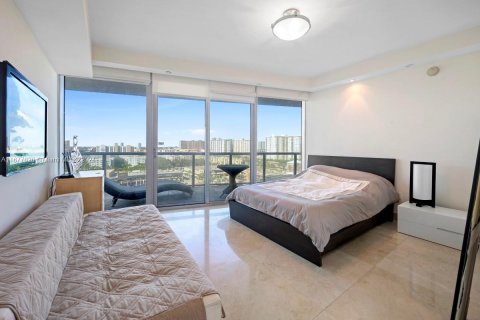 Condo in Sunny Isles Beach, Florida, 3 bedrooms  № 1404235 - photo 14