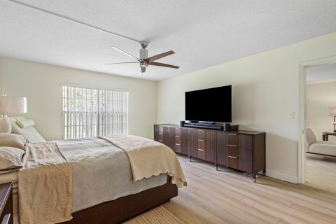 Condo in Atlantis, Florida, 2 bedrooms  № 1208003 - photo 7