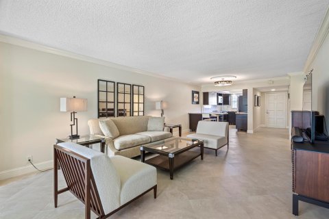 Condo in Atlantis, Florida, 2 bedrooms  № 1208003 - photo 20