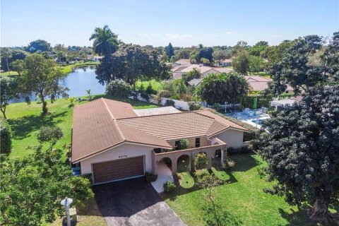 Villa ou maison à vendre à Coral Springs, Floride: 4 chambres, 196.3 m2 № 1208046 - photo 5