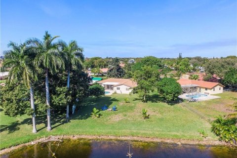 Villa ou maison à vendre à Coral Springs, Floride: 4 chambres, 196.3 m2 № 1208046 - photo 14