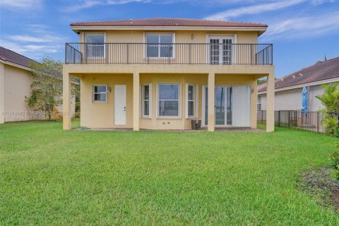 Villa ou maison à vendre à Miramar, Floride: 5 chambres, 313.27 m2 № 752219 - photo 18