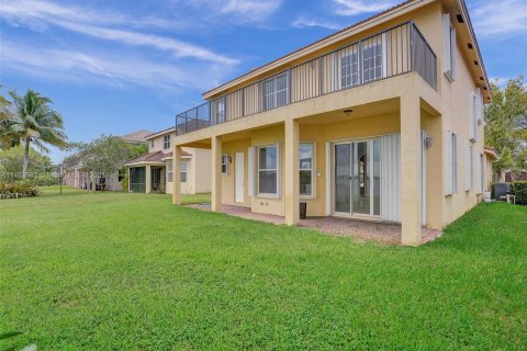 Casa en venta en Miramar, Florida, 5 dormitorios, 313.27 m2 № 752219 - foto 2