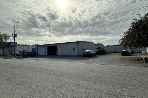 Propiedad comercial en venta en Odessa, Florida, 390.19 m2 № 1320098 - foto 1