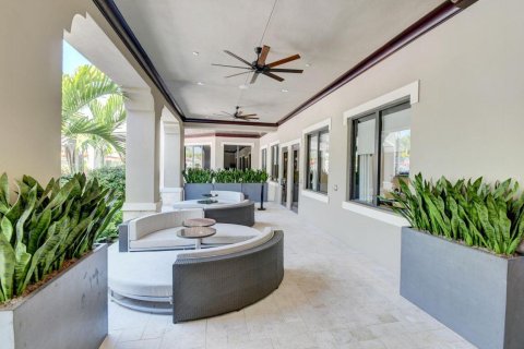 Villa ou maison à vendre à Delray Beach, Floride: 5 chambres, 402.36 m2 № 932544 - photo 8