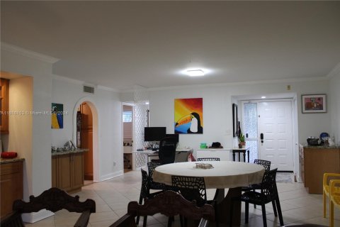 Copropriété à vendre à Weston, Floride: 2 chambres, 128.39 m2 № 1238582 - photo 8