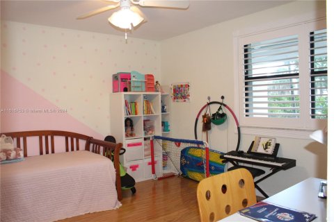 Condo in Weston, Florida, 2 bedrooms  № 1238582 - photo 11