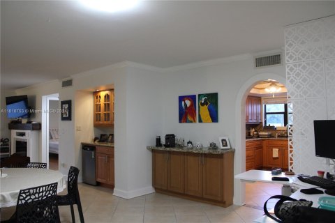 Copropriété à vendre à Weston, Floride: 2 chambres, 128.39 m2 № 1238582 - photo 9