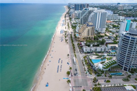 Condo in Fort Lauderdale, Florida, 2 bedrooms  № 1378686 - photo 20